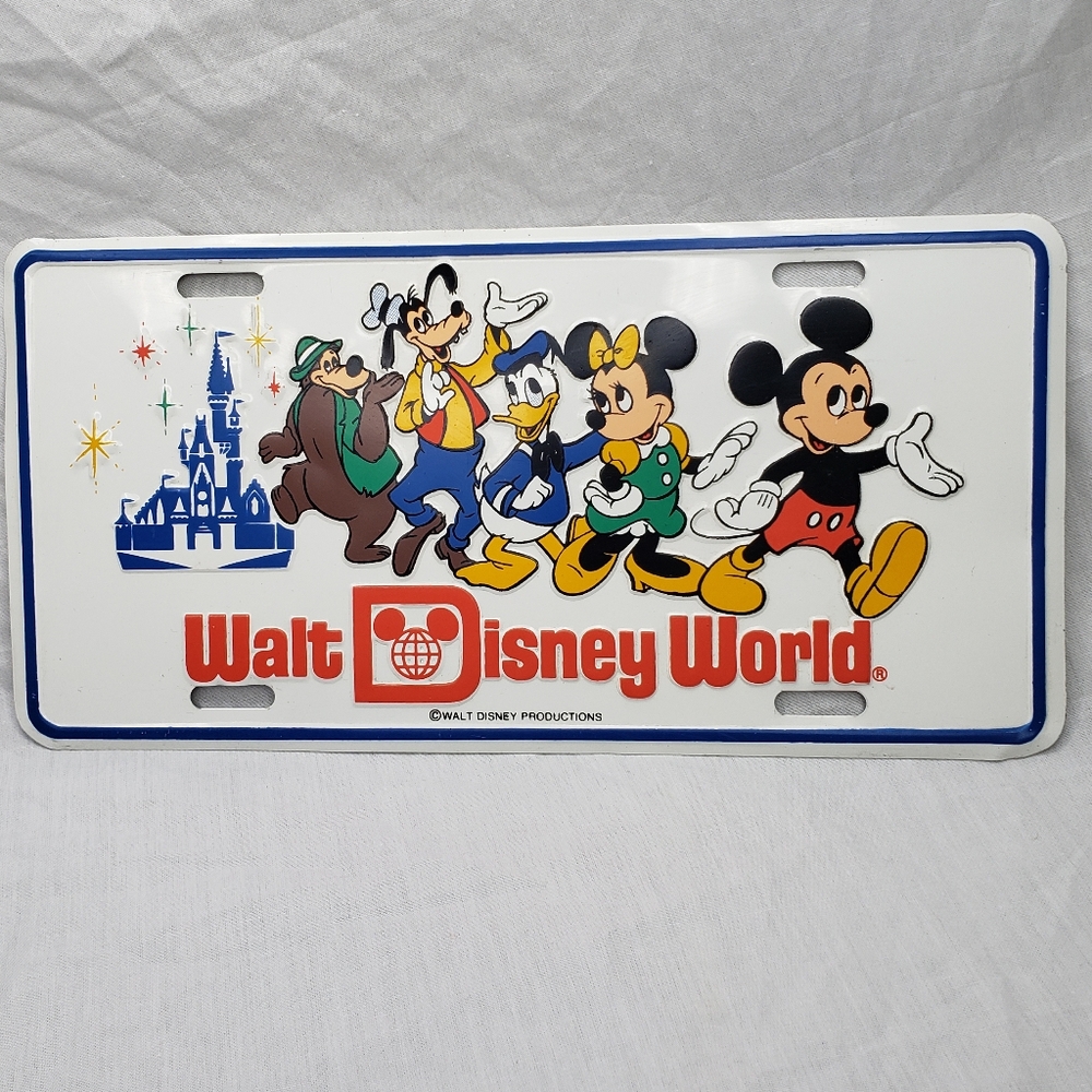 50th Anniversary Walt Disney World Metal Car Plate